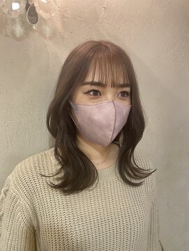 エイミーバイアフロート(amie  by afloat) グレージュカラー×くびれ巻き