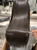 キュア 表参道(CURE)&nbsp;黒髪/グレージュカラー/ココアベージュ/ヘルシーロング[表参道]