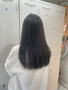 ナンバー ユアイロ 川崎(N° uairo) 【池田】シルバーカラー