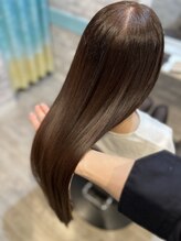 モルーア 錦糸町(Moruadh) 潤い透明感ストレートヘア
