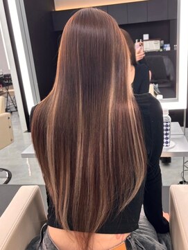 テイス 新宿(TACE) ハイライトエクステ[ネビージュ/黒髪/小顔/新宿]