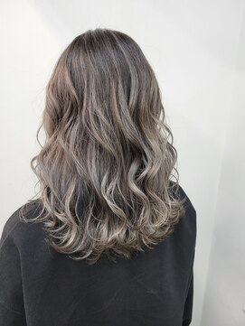 ビーオーダーズ(B-order's) 20代/30代/40代/50代/バレイヤージュ×グレージュ