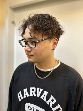 ヘアリゾートガーデンカルム(Hair Resort Garden CALM) 無造作センターパート