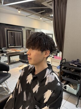 アイズ 海老名(AIZU) ツイストスパイラルパーマ ツイストパーマ メンズパーマ 眉毛