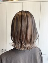 ハロ 蕨(HALO)&nbsp;ベージュ×ローライト【田中萌菜】