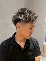 ジルバイジアン(JILL by GIEN)&nbsp;メンズ/スペインカール/ツーブロック/ハイライトカラー