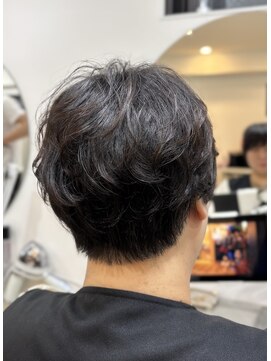 メモリーズ 銀座(Memories) ショート癖毛ショート似合わせ20代30代40代白髪ぼかし