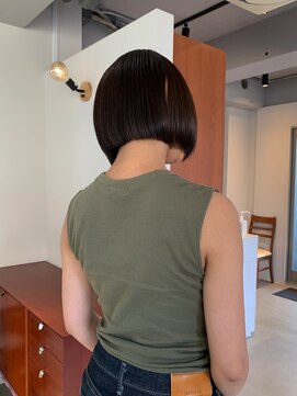 ロッシ 吉祥寺(ROSSI) お首スッキリ大人ボブ