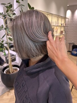 ステア ケース(stair case) 白髪活かし ハイライトローライト 白髪率70%