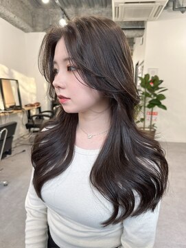 キティー(kiti) グレージュ×レイヤーカット