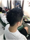 『刈り上げパーマ』