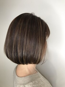 アヴァンス 神戸元町店(AVANCE.) ワンカール　ハイライト　艶ボブ