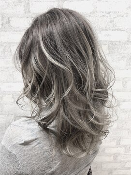 シュリット 溝の口(schritt) ♪グレーバレイヤージュカラー♪schritt  siva