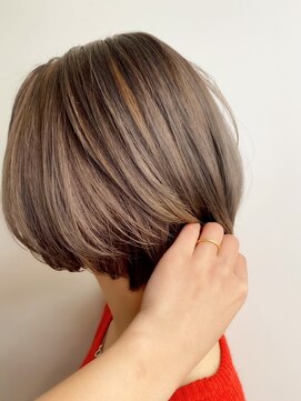 ベルフェミンキルン(Belle femin kilun) グレー×ベージュ