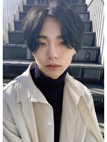 リークフー(Ree cu fuu)&nbsp;スパイラルパーマとセンターパート　オシャレ感　ナチュラル黒髪