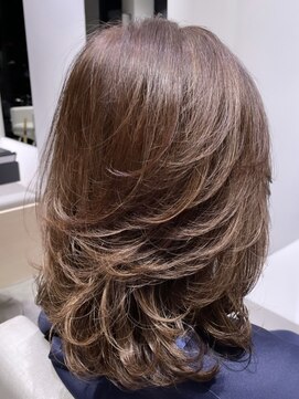 ステア ケース(stair case) 【NATASHA】ミディアム大盛りレイヤー