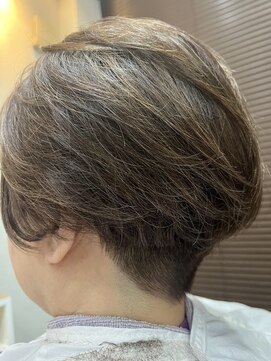 リオン(RION) ツーブロック風ショートパーマスタイル♪