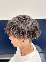 リバティシェアバーバー 銀座(LIBERTY SHARE BARBER)&nbsp;王道ツイストスパイラル<理容室><銀座>