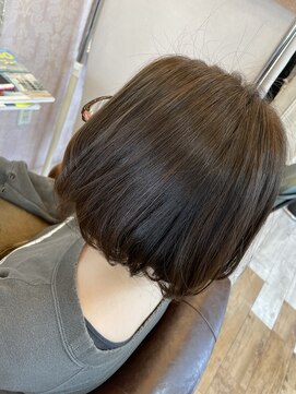 ハグエヴェック(HUG AVEC) アッシュベージュ