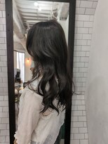 レガーレ(Legare) ロングレイヤー美髪ブルーブラックが可愛い