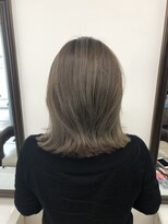 シャルティア 岩国(SHALLTIA)&nbsp;ナチュラル/ベージュ系カラー/外はねレイヤー/大人女子/透明感