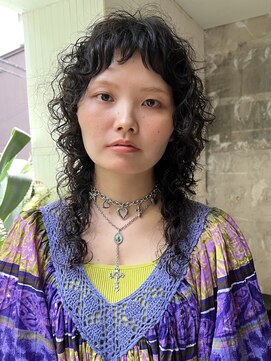 ユーリカ(Eurica) 外国人風パーマ／カーリーヘア／ハイレイヤーパーマ