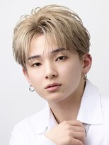 オーシャントーキョー 渋谷(OCEAN TOKYO) ハイトーンベージュセンターパート刈り上げなし