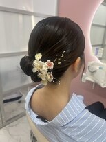 ビンナ(BINNA)&nbsp;和装にも合うカチモリヘア