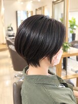 髪質改善サロン WE BE PARSLEY atre 川越店【ウィービーパセリアトレ】&nbsp;艶髪ダークカラーのくびれショートボブ