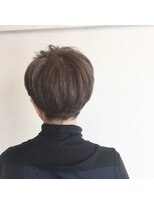 カタチヘアー(HAIR)&nbsp;。。。。。。。。オトナ。。。ショート。。。カタチ。。。。。。
