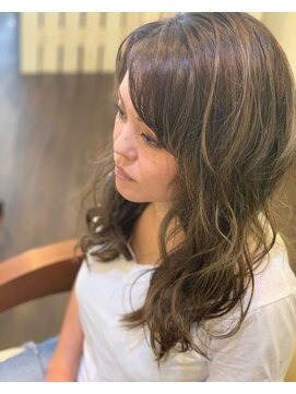 ベルナ(BELUNA) 魅せ髪☆セクシーカールスタイル