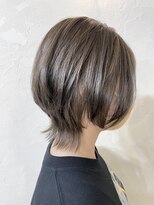 リノカヒリ(Lino kahili)&nbsp;くびれショートウルフ×透明感グレージュ