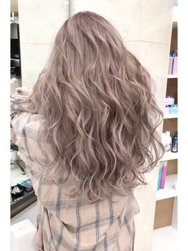 リア 大阪梅田(Ria) ~アッシュグレージュ シールエクステ~【Ria 大阪 梅田】