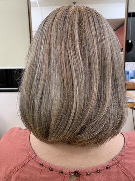 おしゃれ泥棒 亀山店 ボブ