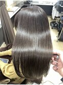 ツヤ髪ナチュラルストレート王道セミロング髪質改善耳掛け小顔