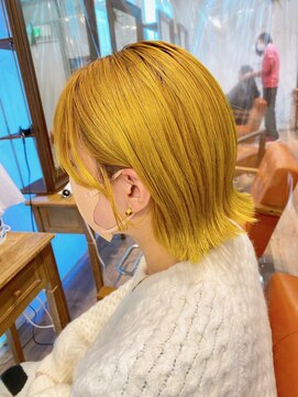 レボルトヘアー 松戸店(R-EVOLUT hair) 外ハネイエローボブ