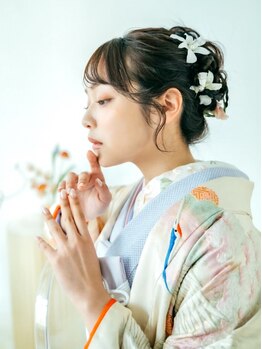 ヘアメイクアンドセットサロン リッコ(Hair make&set salon Ricco)の写真/【梅田・茶屋町】結婚式など一生に一度の特別な日を素敵に纏うー。浴衣着付け+ヘアセット¥5500～