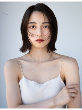 レノラ 本町(LENORA) 20代30代大人かわいいナチュラル暗髪エアーストレートヘア