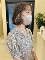 スニュウ(snuw)&nbsp;切りっぱなしボブ小顔カットインナーカラー