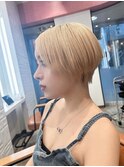 ハイトーンショートボブ