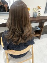 エミュ(emu.)&nbsp;【ちらちら白髪カバー】透明感ロング