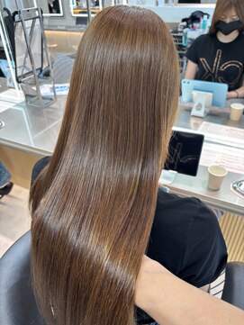 ロンドミラー 博多店(Lond Mirror) ミディアムヘア/暗めカラー/デザインカラー/グランマッシュ