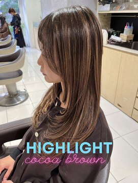 ココアブラウンとハイライトが際立つ顔まわりレイヤー（武蔵境）