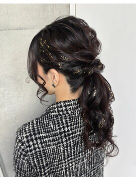 スタジオカラー(Studio Color) 華やかなローポニー