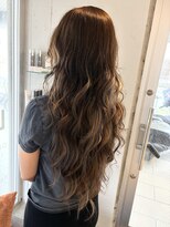 リル おもろまち店(Lille)&nbsp;Lille那覇おもろまち/グラデーション/20・30代/ロング/ブリーチ