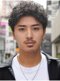 始めたの短髪でも挑戦しやすい〇アクティブパーマ