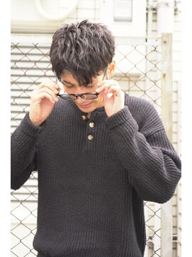 スーリール 博多店(Sourire) メンズショート　アップバング