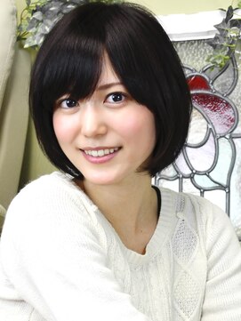 パティオンツー(PATIONN2) 乾かすだけの簡単ナチュラル上品清潔感斜めバング黒髪風ショート