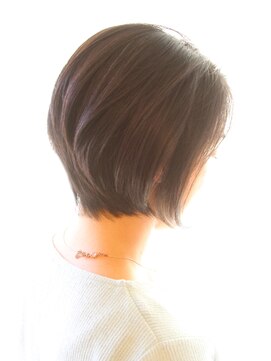 レウナ 外苑前(Reuna) 【30代・40代・50代】くびれが綺麗なナチュラルボブ