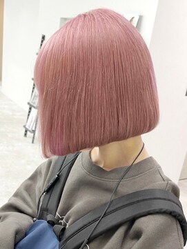 ウィコ 新宿(WICO) ピンクミニボブ[新宿駅/アースカラー/ツートーンカラー]